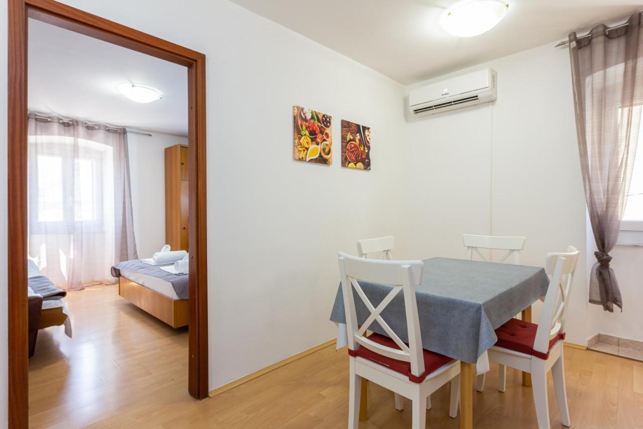 Apartments Marin With Sea View Baška Zewnętrze zdjęcie