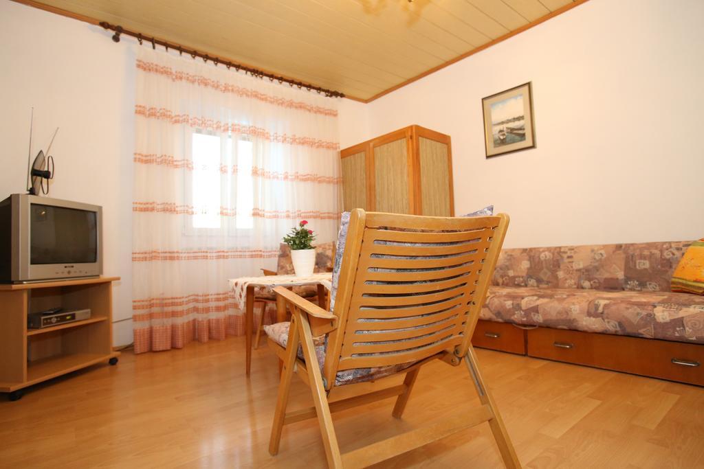 Apartments Marin With Sea View Baška Zewnętrze zdjęcie